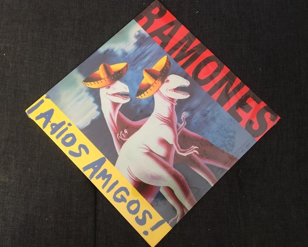 Capa do álbum "¡Adiós Amigos!" da banda nova iorquina de Punk Rock, Ramones